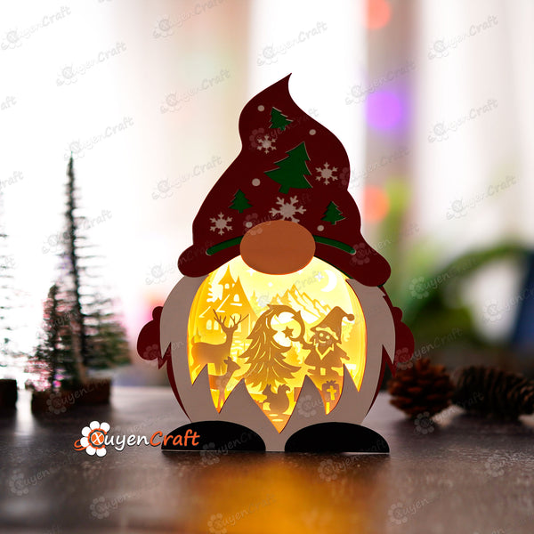 Scène de cerf dans la boîte d'ombre de gnome de Noël PDF, boîte à lumière SVG pour projets Cricut, ScanNcut, Cameo 4 - Lanterne Gnome DIY Noël