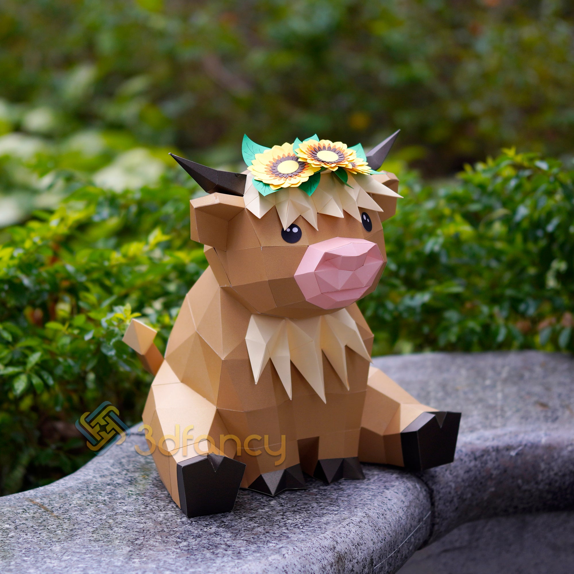 Papercraft Highland Cow Sitting PDF, SVG, Studio Template – 3dfancy